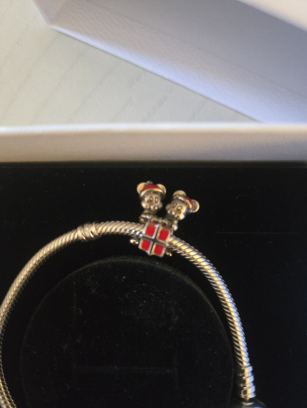 Pandora Mickey And Minnie Red Enamel Gift Charm